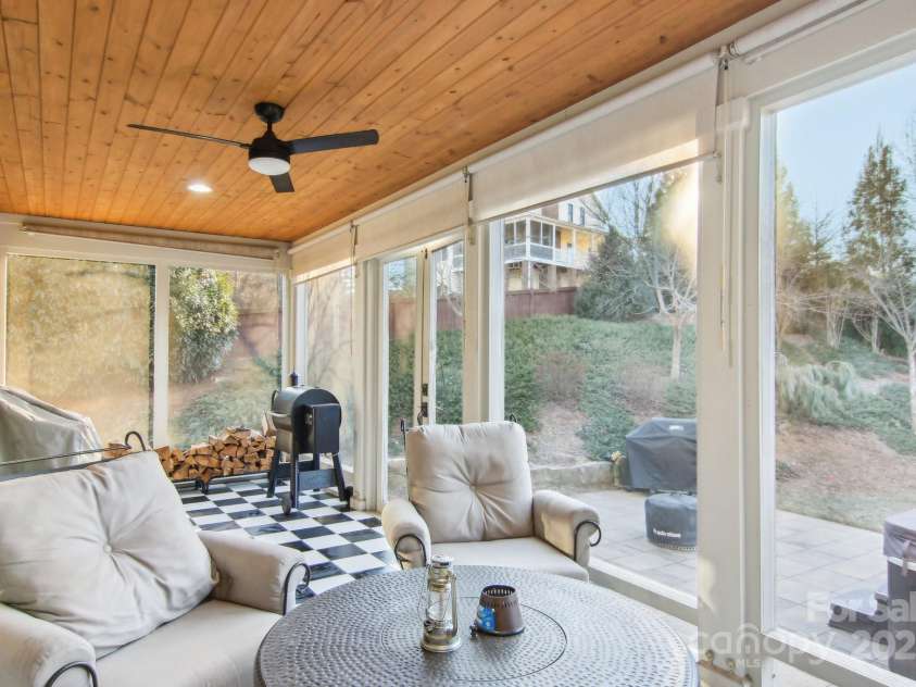 11 Barnrock Drive, Mills River, NC 28759.  MLS# CAR4215834, YatesRealty ID 1071. 