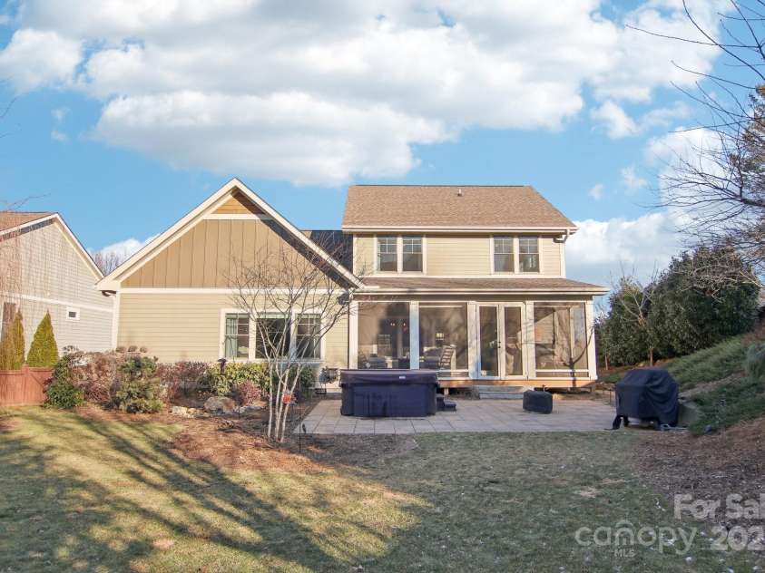 11 Barnrock Drive, Mills River, NC 28759.  MLS# CAR4215834, YatesRealty ID 1071. 