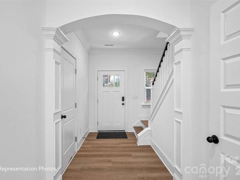 4506 Castleton Road, Charlotte, NC 28211.  MLS# CAR4355977, YatesRealty ID 10710. 