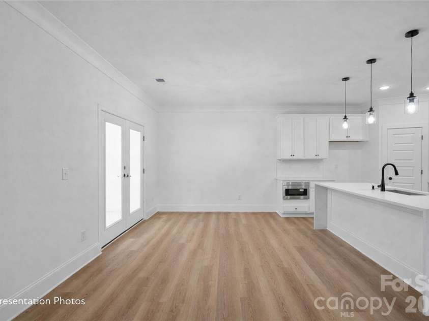 4506 Castleton Road, Charlotte, NC 28211.  MLS# CAR4355977, YatesRealty ID 10710. 