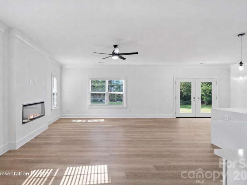 4506 Castleton Road, Charlotte, NC 28211.  MLS# CAR4355977, YatesRealty ID 10710. 