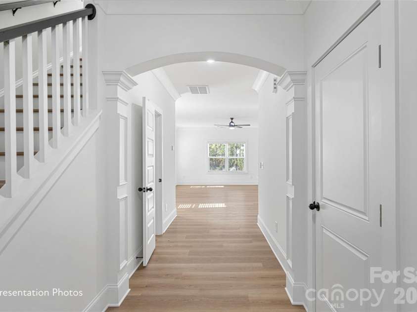 4506 Castleton Road, Charlotte, NC 28211.  MLS# CAR4355977, YatesRealty ID 10710. 