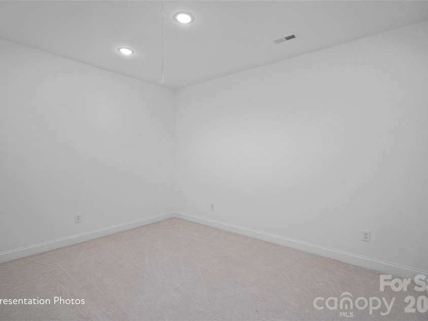 4506 Castleton Road, Charlotte, NC 28211.  MLS# CAR4355977, YatesRealty ID 10710. 