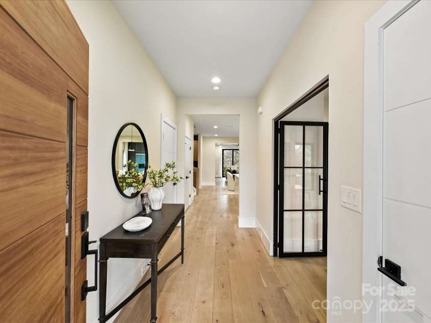 1516 Caldwell Street, Charlotte, NC 28206.  MLS# CAR4222711, YatesRealty ID 10711. 