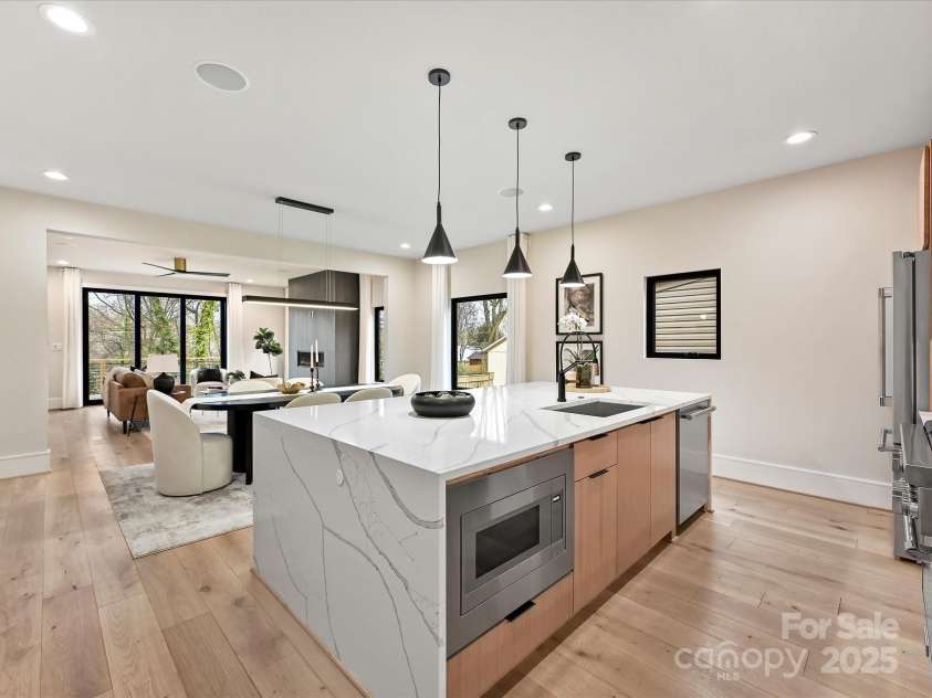 1516 Caldwell Street, Charlotte, NC 28206.  MLS# CAR4222711, YatesRealty ID 10711. 