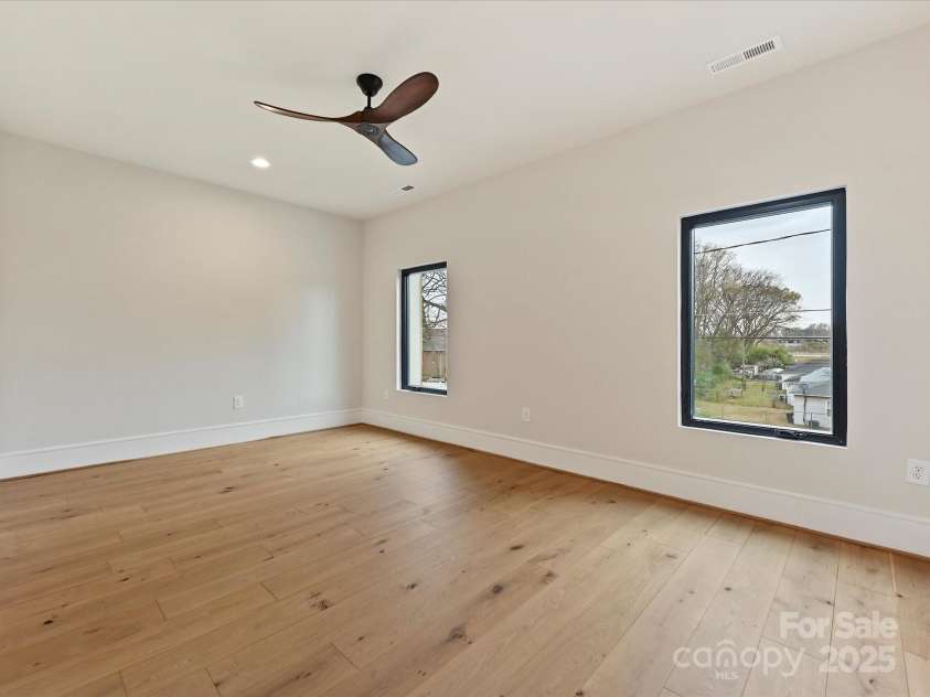 1516 Caldwell Street, Charlotte, NC 28206.  MLS# CAR4222711, YatesRealty ID 10711. 