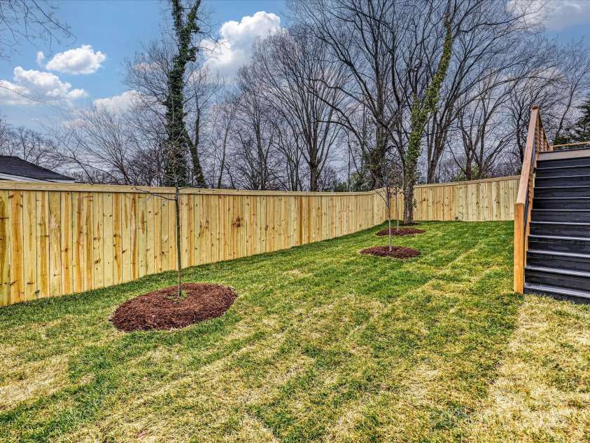1516 Caldwell Street, Charlotte, NC 28206.  MLS# CAR4222711, YatesRealty ID 10711. 
