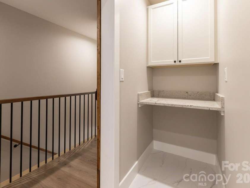332 Bowditch Street, Burnsville, NC 28714.  MLS# CAR4349432, YatesRealty ID 10711. 