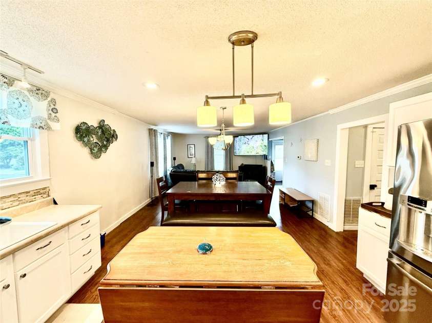 45 Oak Street, Great Falls, SC 29055.  MLS# CAR4246407, YatesRealty ID 10712. 