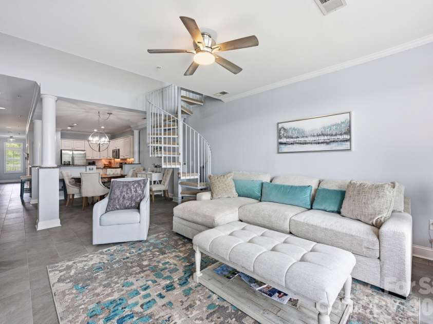 637 Williamson Road, Mooresville, NC 28117.  MLS# CAR4387308, YatesRealty ID 10712. 