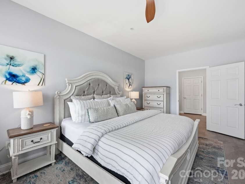 637 Williamson Road, Mooresville, NC 28117.  MLS# CAR4387308, YatesRealty ID 10712. 