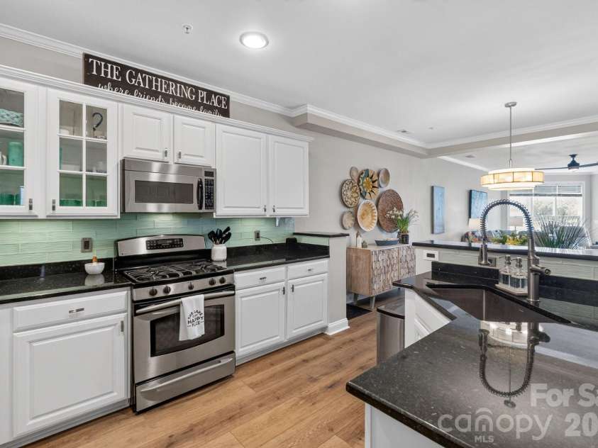 637 Williamson Road, Mooresville, NC 28117.  MLS# CAR4399589, YatesRealty ID 10712. 