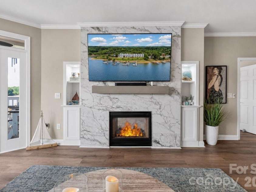 637 Williamson Road, Mooresville, NC 28117.  MLS# CAR4399589, YatesRealty ID 10712. 