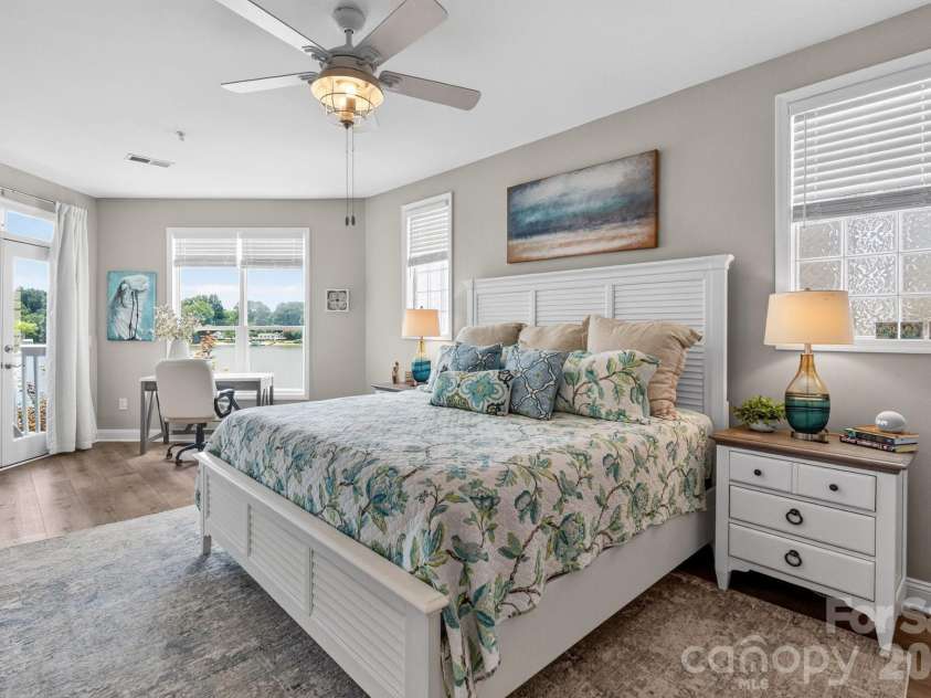 637 Williamson Road, Mooresville, NC 28117.  MLS# CAR4399589, YatesRealty ID 10712. 
