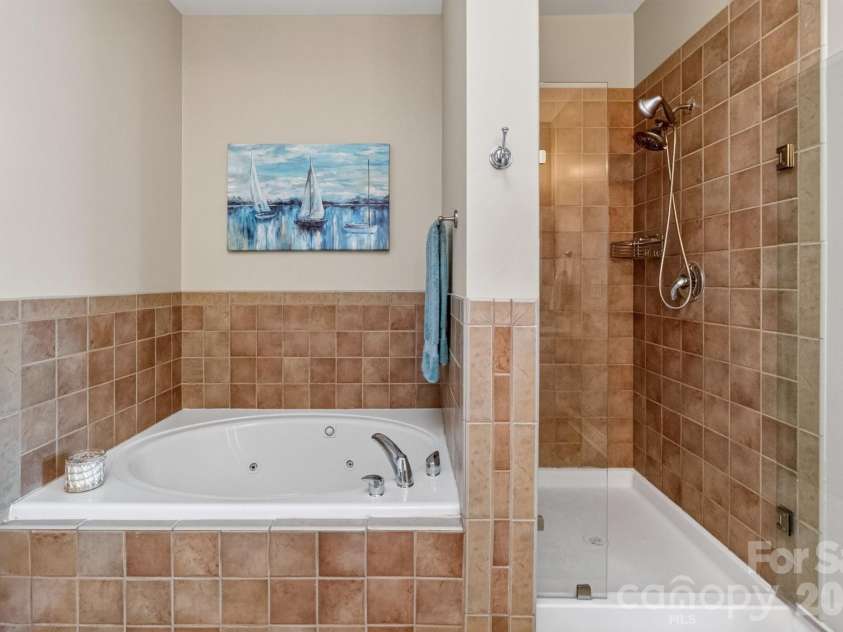 637 Williamson Road, Mooresville, NC 28117.  MLS# CAR4399589, YatesRealty ID 10712. 