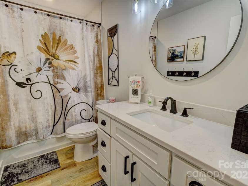 1009 High Shoals Road, Lincolnton, NC 28092.  MLS# CAR4254387, YatesRealty ID 10713. 