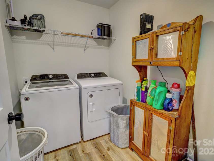 1009 High Shoals Road, Lincolnton, NC 28092.  MLS# CAR4254387, YatesRealty ID 10713. 