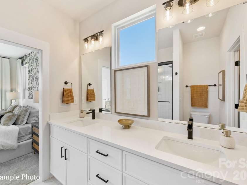 130 Red Azalea Lane, Charlotte, NC 28217.  MLS# CAR4365269, YatesRealty ID 10713. 
