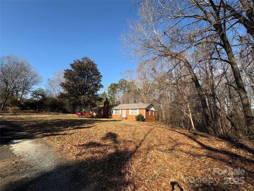 1830 Light Brigade Drive, Matthews, NC 28105.  MLS# CAR4325168, YatesRealty ID 10714. 