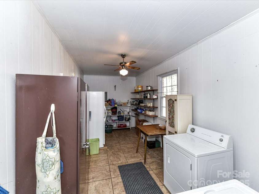 1830 Light Brigade Drive, Matthews, NC 28105.  MLS# CAR4325168, YatesRealty ID 10714. 