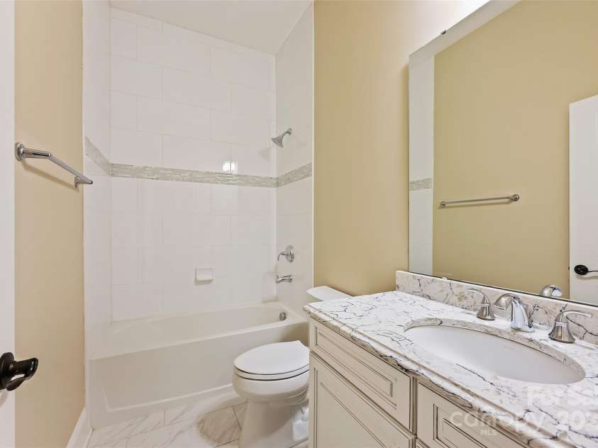 14629 Glen Valley Court, Charlotte, NC 28278.  MLS# CAR4226985, YatesRealty ID 10715. 