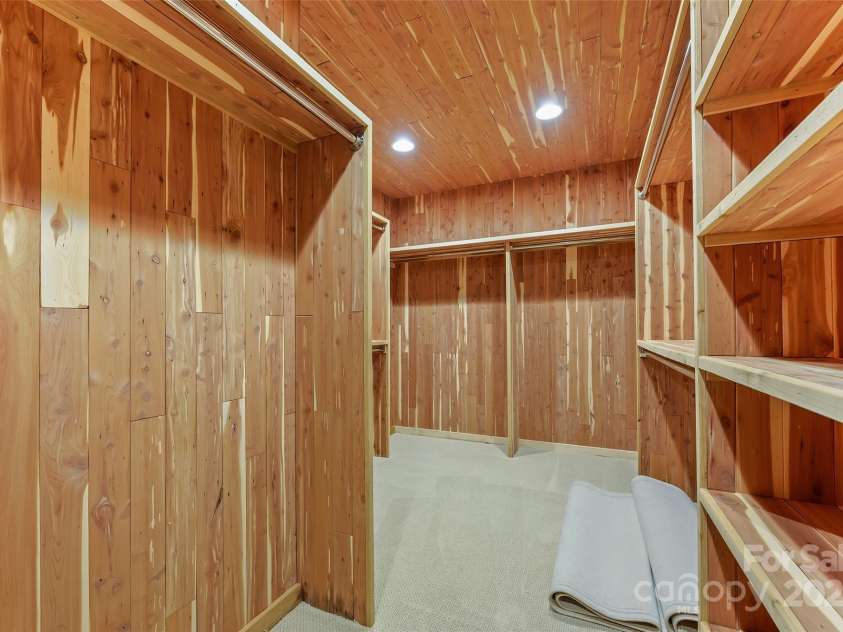 14629 Glen Valley Court, Charlotte, NC 28278.  MLS# CAR4226985, YatesRealty ID 10715. 
