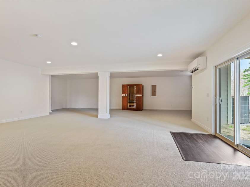 14629 Glen Valley Court, Charlotte, NC 28278.  MLS# CAR4226985, YatesRealty ID 10715. 