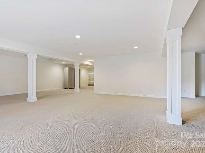 14629 Glen Valley Court, Charlotte, NC 28278.  MLS# CAR4226985, YatesRealty ID 10715. 