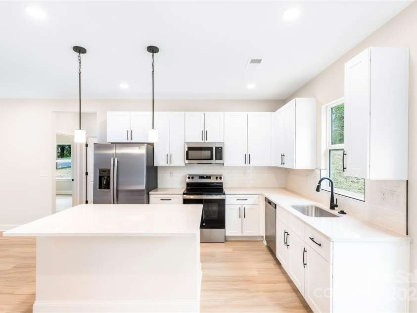 315 Club House Drive, Salisbury, NC 28144.  MLS# CAR4243075, YatesRealty ID 10715. 