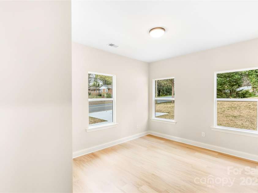 315 Club House Drive, Salisbury, NC 28144.  MLS# CAR4243075, YatesRealty ID 10715. 