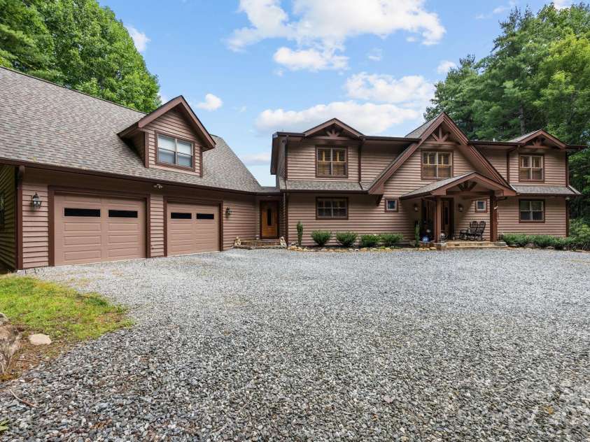 266 Lost Mine Trail, Brevard, NC 28712.  MLS# CAR4278274, YatesRealty ID 10716. Entrance to the House