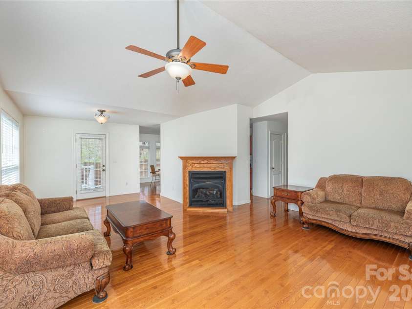 44 Souther Road, Fletcher, NC 28732.  MLS# CAR4357312, YatesRealty ID 10717. 