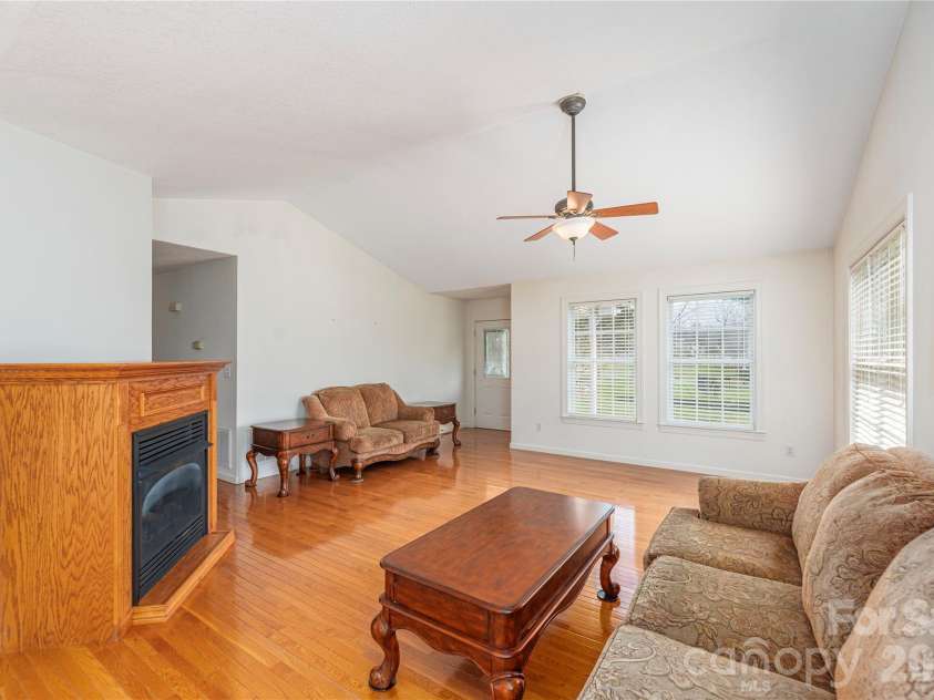 44 Souther Road, Fletcher, NC 28732.  MLS# CAR4357312, YatesRealty ID 10717. 