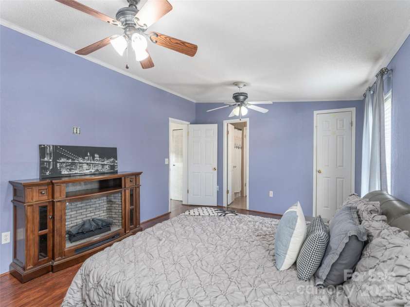 9 Redmond Drive, Alexander, NC 28701.  MLS# CAR4254999, YatesRealty ID 10717. 