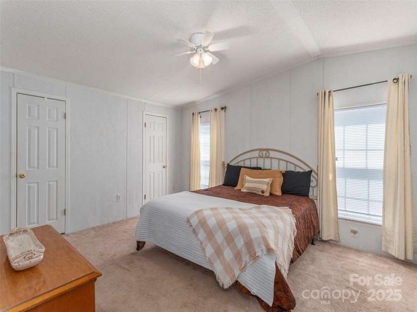 9 Redmond Drive, Alexander, NC 28701.  MLS# CAR4254999, YatesRealty ID 10717. 
