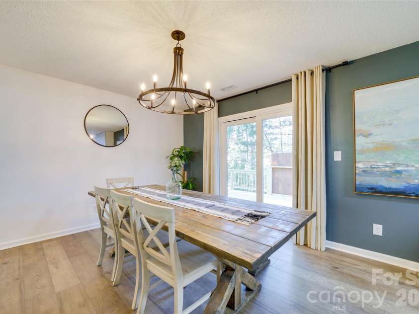 24 Oakwood Road, Candler, NC 28715.  MLS# CAR4343043, YatesRealty ID 10718. 