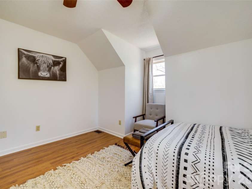 24 Oakwood Road, Candler, NC 28715.  MLS# CAR4343043, YatesRealty ID 10718. 