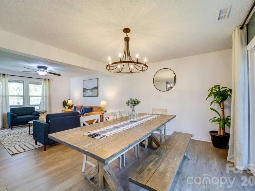 24 Oakwood Road, Candler, NC 28715.  MLS# CAR4343043, YatesRealty ID 10718. Dinning area