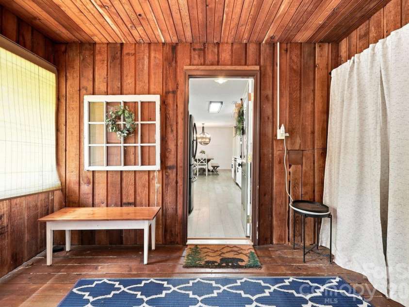 24 Oakwood Road, Candler, NC 28715.  MLS# CAR4415406, YatesRealty ID 10718. 