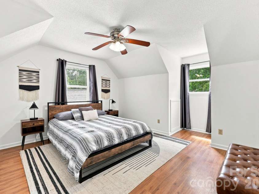 24 Oakwood Road, Candler, NC 28715.  MLS# CAR4415406, YatesRealty ID 10718. 