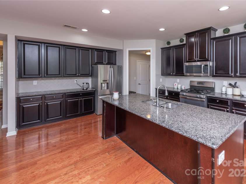 7412 Greene Mill Avenue, Concord, NC 28025.  MLS# CAR4249641, YatesRealty ID 10718. 