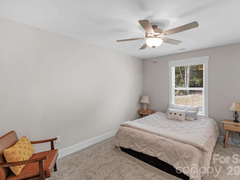 953 Hardin Drive, Shelby, NC 28150.  MLS# CAR4254368, YatesRealty ID 10718. Main bedroom