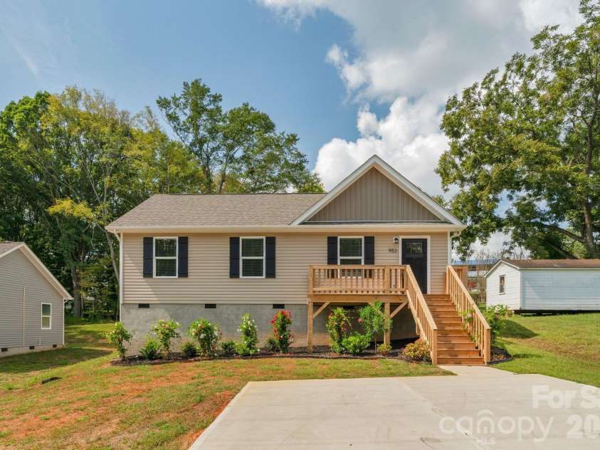953 Hardin Drive, Shelby, NC 28150.  MLS# CAR4254368, YatesRealty ID 10718. New 3/2 @ 953 Hardin Dr, Shelby