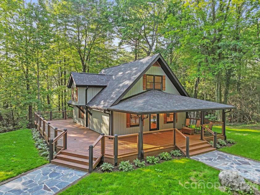 327 Flat Ridge Drive, Lake Toxaway, NC 28774.  MLS# CAR4364650, YatesRealty ID 10719. Exterior