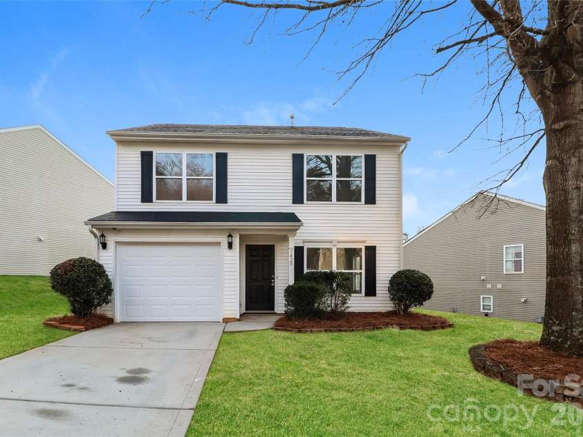 7420 Lady Liberty Lane, Charlotte, NC 28217.  MLS# CAR4354378, YatesRealty ID 10719. 