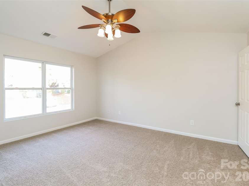 7420 Lady Liberty Lane, Charlotte, NC 28217.  MLS# CAR4354378, YatesRealty ID 10719. 