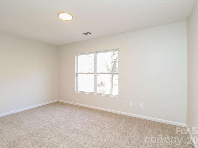 7420 Lady Liberty Lane, Charlotte, NC 28217.  MLS# CAR4354378, YatesRealty ID 10719. 