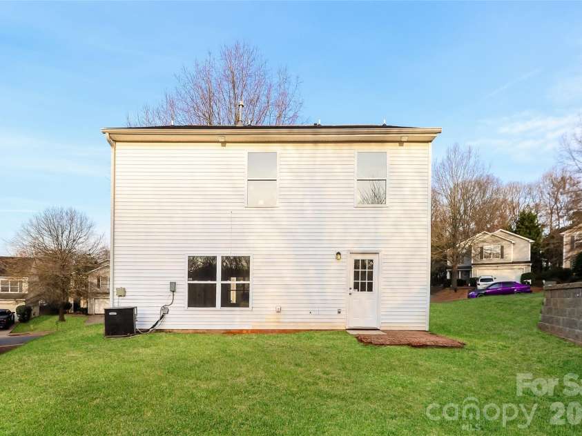 7420 Lady Liberty Lane, Charlotte, NC 28217.  MLS# CAR4354378, YatesRealty ID 10719. 