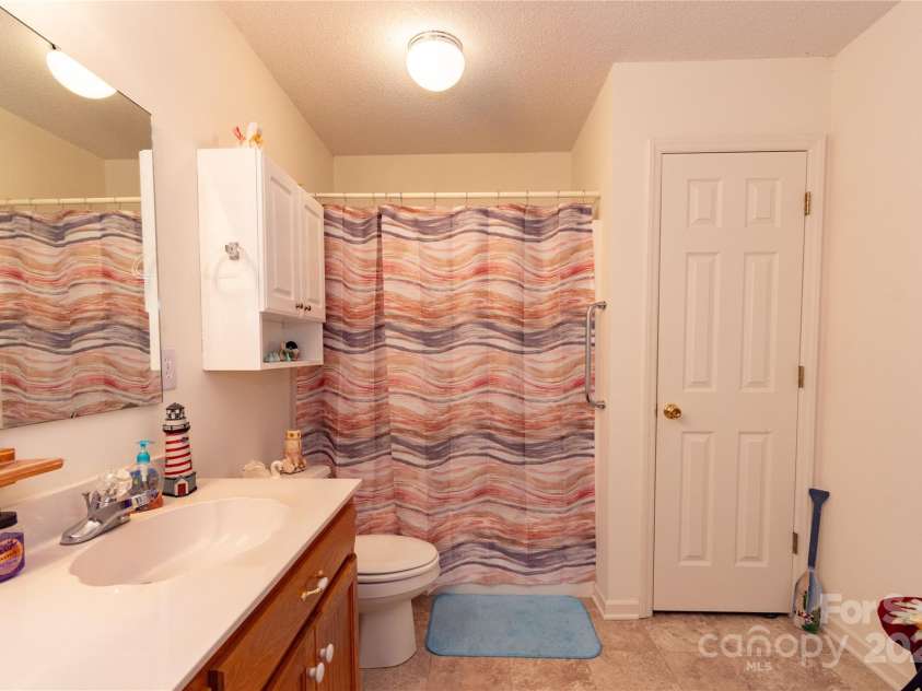 431 Island Cove Road, Norwood, NC 28128.  MLS# CAR4221592, YatesRealty ID 1072. 
