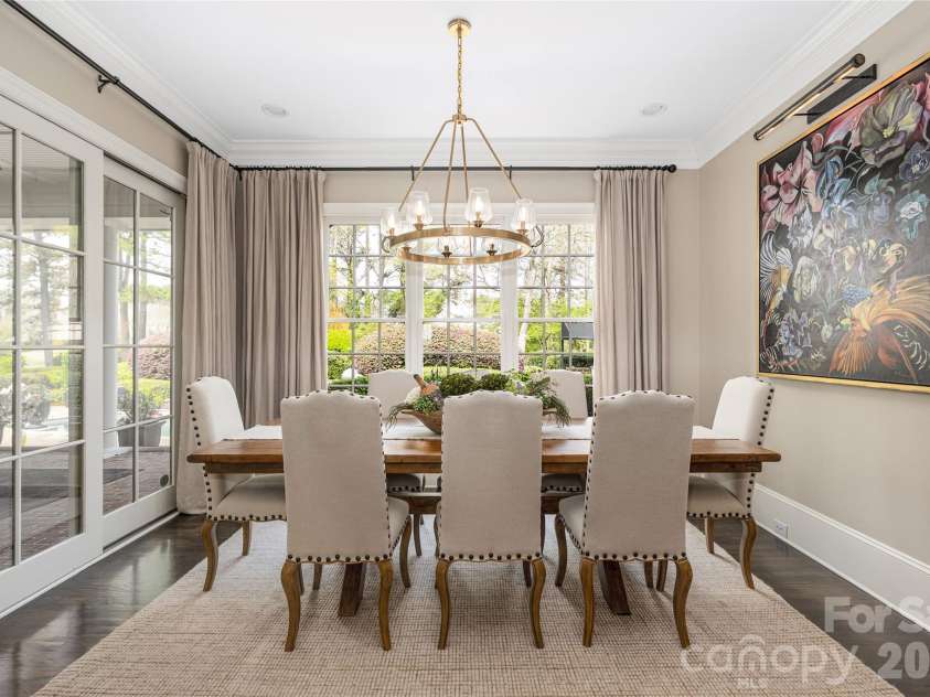 131 The Point Drive, Mooresville, NC 28117.  MLS# CAR4365432, YatesRealty ID 10720. Dining area